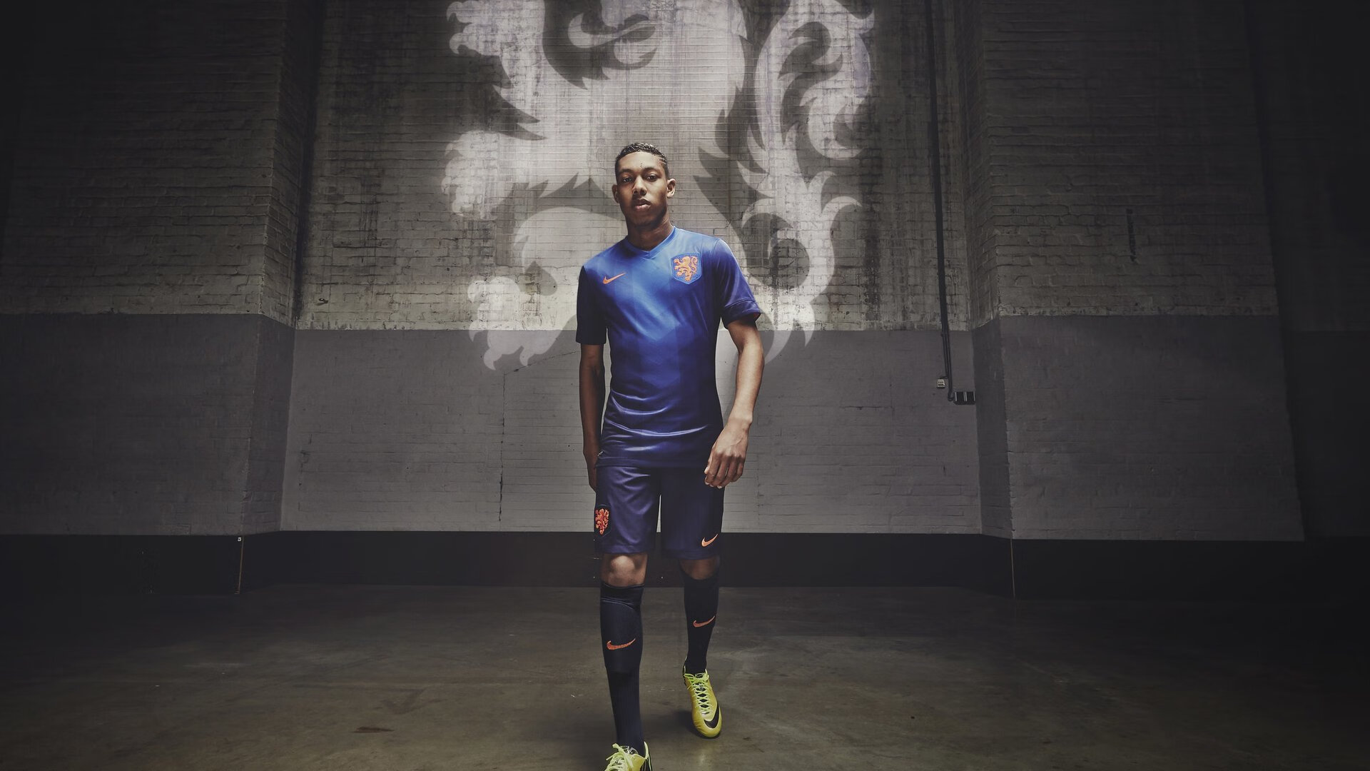 比赛的结果引发了球迷们的热议与讨论，这场比赛对我产生了兴趣